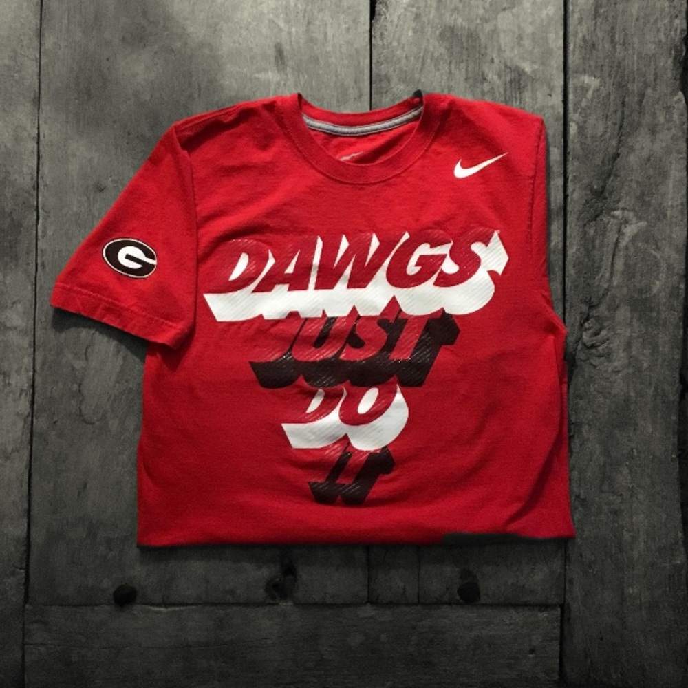 Nike University of Georgia Dawgs Graphic Tees